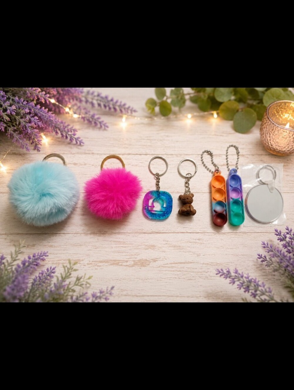 Pick 1️⃣ Assorted Cute Keychains - Picture 3 of 3